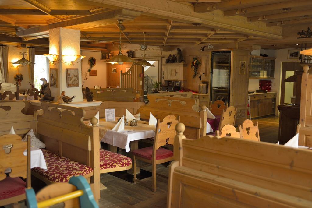 Hotel Traube Sankt Gallenkirch Luaran gambar