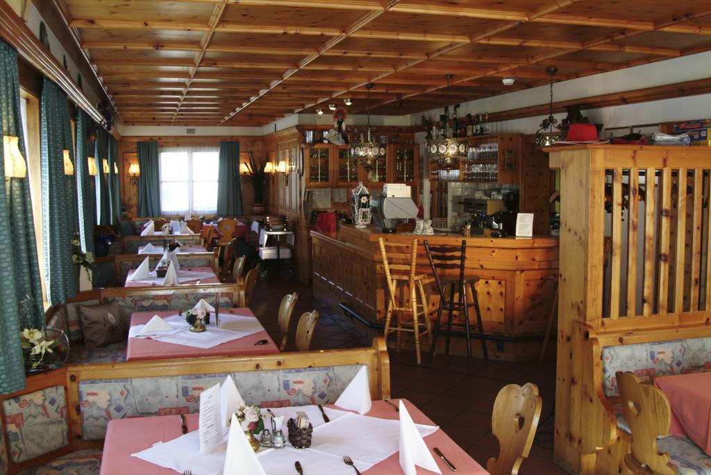 Hotel Traube Sankt Gallenkirch Luaran gambar