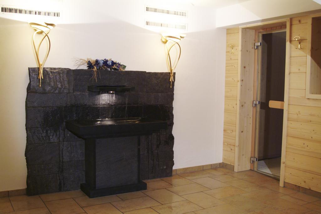 Hotel Traube Sankt Gallenkirch Luaran gambar
